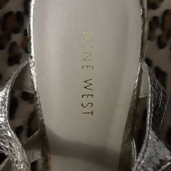 Shoes - Picture 2 of 3